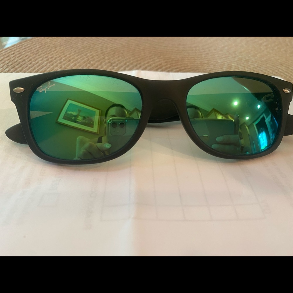 Ray Ban 52mm Wayfarer